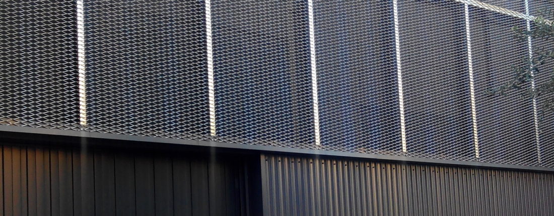 CERRAMIENTO METALICO DEPLOYED